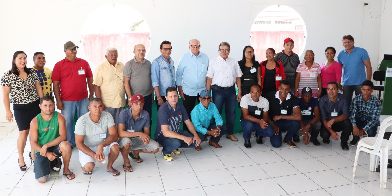 Sindicato Rural de Pracuúba recebe registro sindical e dá pontapé para a construção de sua sede durante posse da nova diretoria