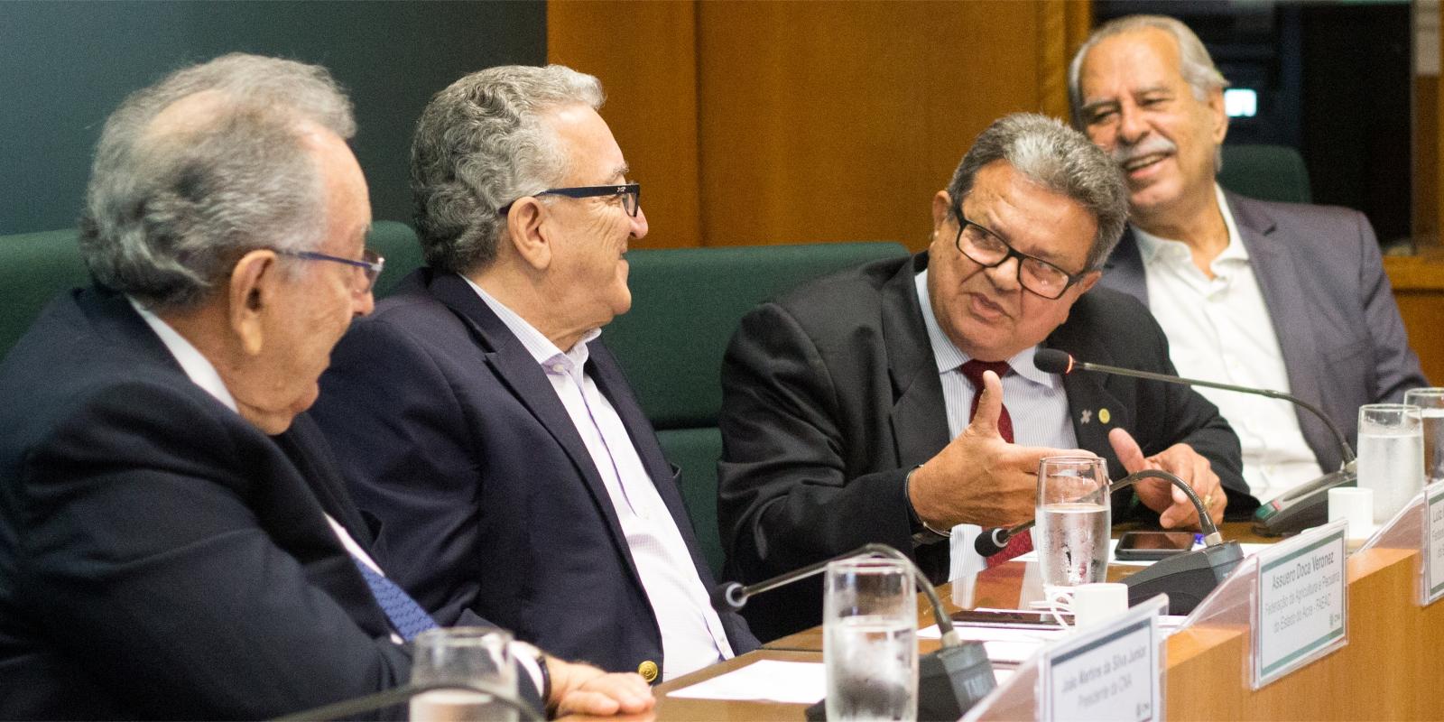 Presidente Iraçu Colares participa de reunião da Comissão Nacional de Desenvolvimento da Região Norte da CNA